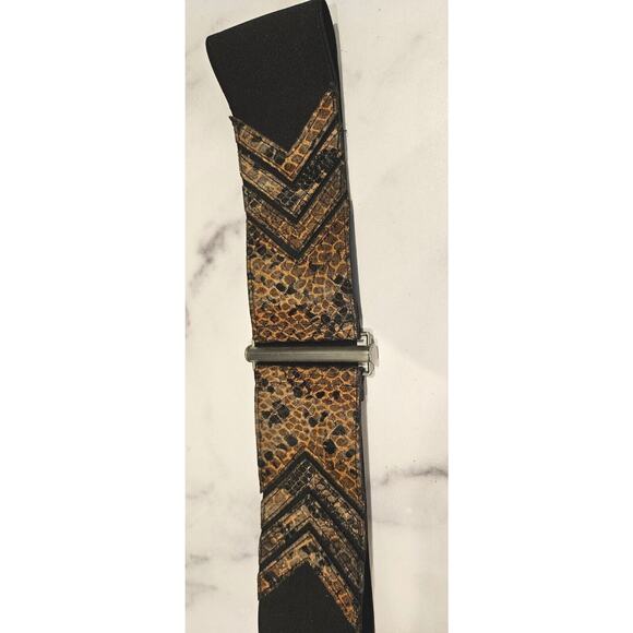 Vintage Womens Belt Brown Tan Black Snakeskin Elastic Waist Cincher Arrow Silver - Picture 2 of 9
